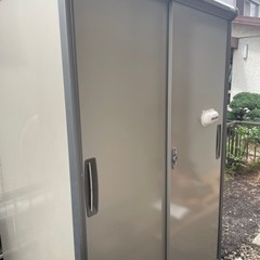 イナバ　物置き