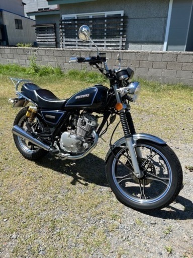 スズキ　gn125h 低走行　青森