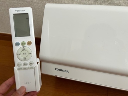 東芝 ルームエアコン RAS-J221MA 主に6畳用 2022年製 中古 sano6058