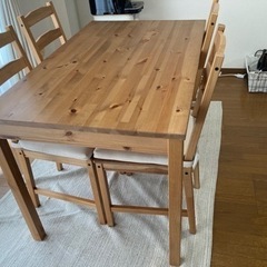 IKEA ダイニングテーブル/イス