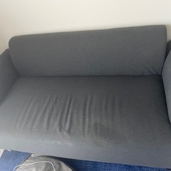 IKEA ソファ、カーペット