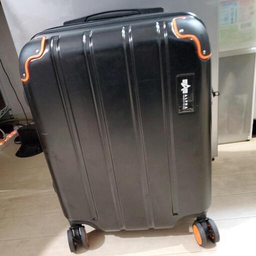 Alpha キャリーケース Mサイズ 約35L