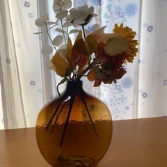 造花、茶色透明花瓶セット