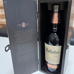 【バランタインの最高峰！バランタイン　30年　【正規品】