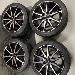 取引中GR86純正タイヤホイールセット　215/45R17