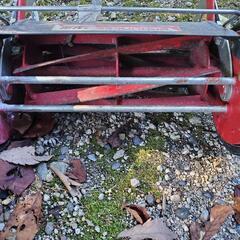 バロネス　手動式芝刈機