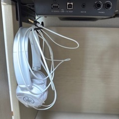 ほぼ未使用電子ピアノ　ヤマハ　CLP-645WA  