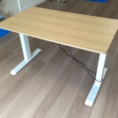 【美品】山善の電動昇降機能つきスタンディングデスク（引き取り限定）