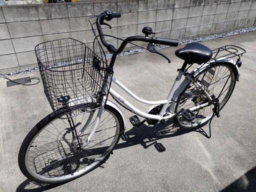 自転車 白 26インチ 6段ギア LEDオートライト