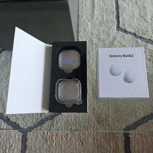 【新品・未使用】GALAXY BUDS2 WHITE FILAケース付