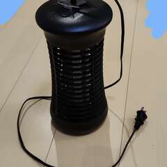 蚊取り器 電撃殺虫器UV光源誘引式捕虫器