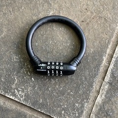 屋根付き保管】街乗り ミニベロ refmo ホワイト ナンバーロック付き