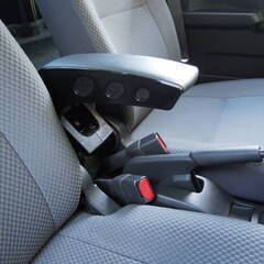 汎用跳ね上げ式アームレスト用ハイゼットジャンボ専用ブラケット 、500，510　前期、後期用。アームレスト組み付け品