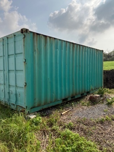 コンテナ　20ft  雨漏り、穴有り コンテナ 雨漏り有り