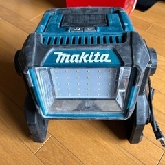 【ネット決済・配送可】マキタ  ML811 充電式ライト