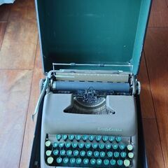 1950年代タイプライター
