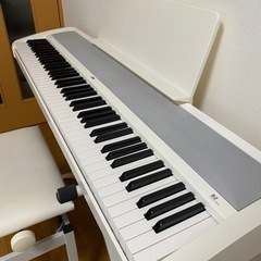 【定価¥57,000】電子ピアノ88鍵盤、ペダル有、椅子付属