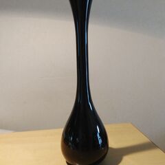 黒花瓶
