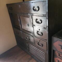 古いタンス