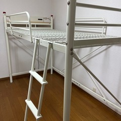 決まりました。   宮付きロフトベット 白