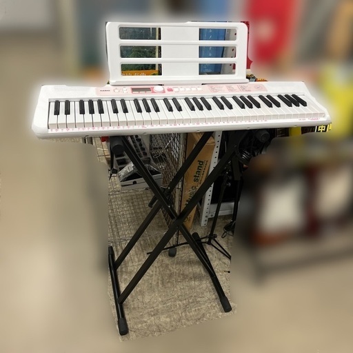 J2606 CASIO カシオ LK-320 電子ピアノ Casiotone 光ナビゲーションキーボード ヘッドホン、スタンド付 2021年製 動作確認、クリーニング済み