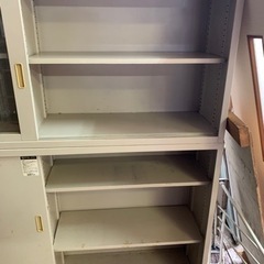 【引取り限定】KOKUYO コクヨ書庫 鍵付き