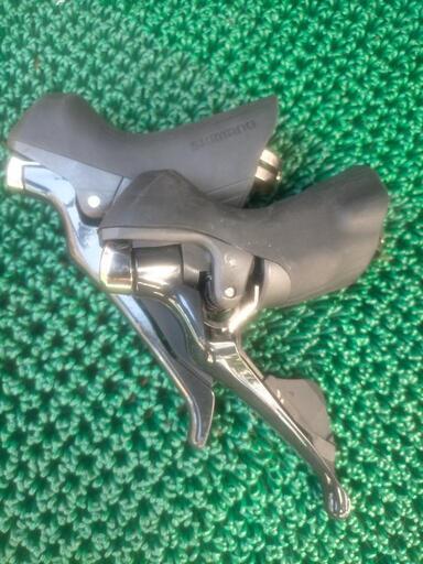 SHIMANO シマノ ULTEGRA ST-R8000 左右セット Amazon | シマノ ST-R8000 左右レバーセット 2X11S 付属/シフト