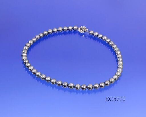 EC5772   8.0～8.5 mm アコヤ真珠 ライトシルバーグレーの煌めき‼️