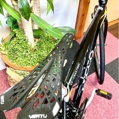 [受付終了]いたしました LECCO CRAS700c 軽量アルミボディクロスバイク 3X7 21段変速式