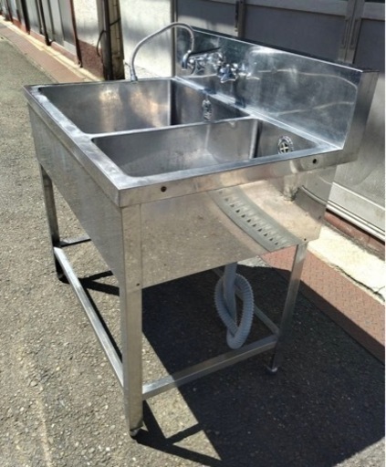 業務用 2槽シンク 二口蛇口付き 幅900×奥650×高さ800(mm) 流し台 二層 ニ槽 厨房機材 キッチン 手洗い場 店舗用品 2層 ホース新品大阪発 業務用 2槽シンク 二口蛇口付き 幅900×奥650×高さ800(mm) 流し台 二層