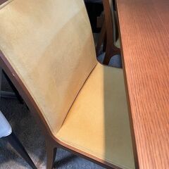 カリモク　ダイニングテーブル５点セット