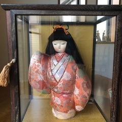 日本人形　ガラスケースあり