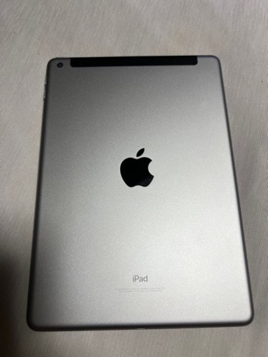 【値下げしました】iPad（第６世代）美品