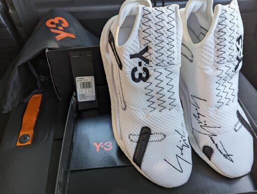 Y-3(ワイスリー)\nREBERU