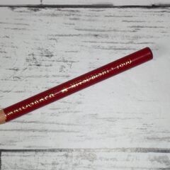 ダーマット　赤　色鉛筆