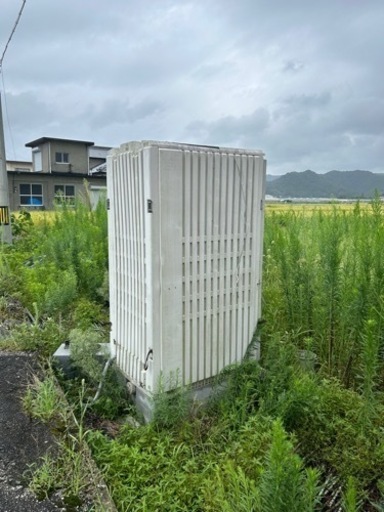 仮設トイレ