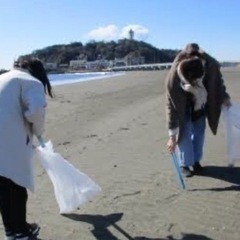 海辺のゴミ拾い🙋‍♂️🙋‍♀️