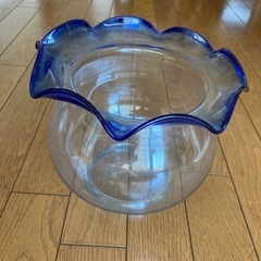 レトロなガラス金魚鉢
