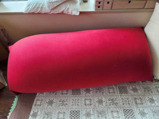 Yogibo Max（ヨギボーマックス）中古 赤
