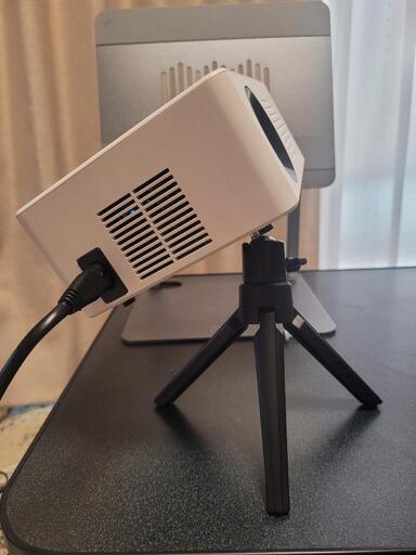 小型プロジェクター/HDMI/USB/VGA/TF/AV/AUX対応