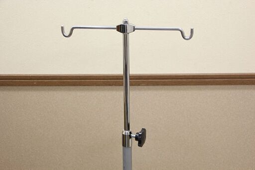 キャスター付き点滴用器具 点滴スタンド 3脚 丸棒吊り具 (J1261wY 
