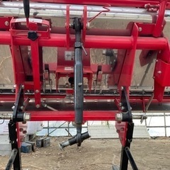 肥料散布機　ニプロライムソワー FT 1607H