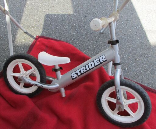 ☆ストライダー STRIDER ST-4PRO キッズバイク ペダルがなく地面を足で蹴るランニングバイク◆世界中で大人気
