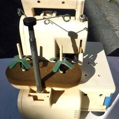 ☆ジューキ JUKI MO-102S 1本針2本糸 オーバーロックミシン◇古き