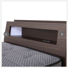 東京インテリア　クイーンベッドフレーム