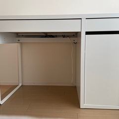 無料！IKEAのパソコンデスク