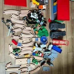 IKEA、トイザらス、ブリオの木のレールセット