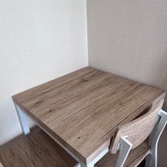 ダイニングテーブル、椅子2