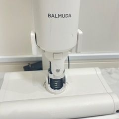 バルミューダ　掃除機　【2022年製】
