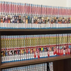 漫画まとめ売り　今週25日までの値下げ　本棚付き